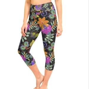 GEAR BUNCH Black Faux Paillette Flower Yoga Capris Elastic Waist Gym Sporty M